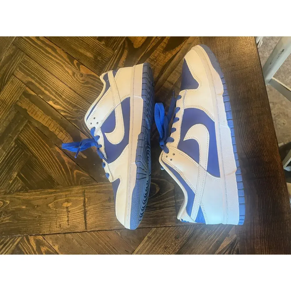 Nike Dunk Low Top Sneaker Head Men 10 Race Blue Royal Streetwear Preppy Grunge